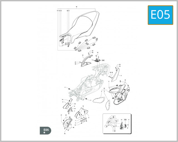 E05 - SEAT - TAIL COVER